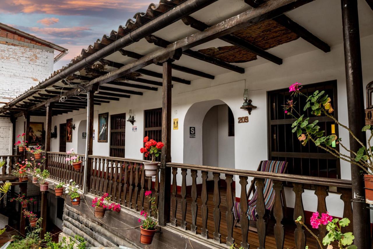 Fidelisima Hotel Чачапояс Екстериор снимка