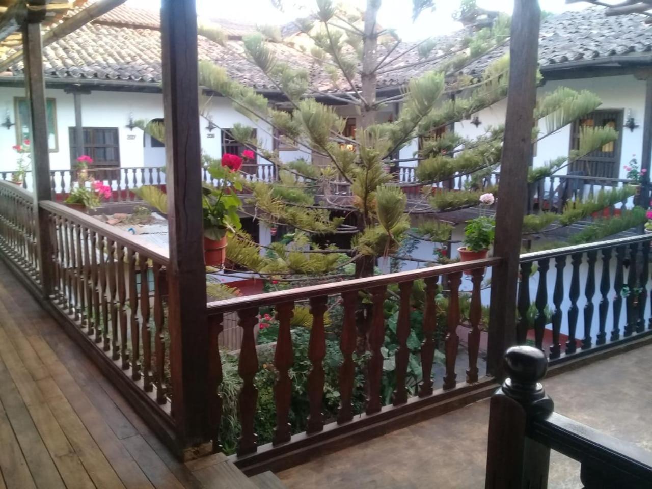 Fidelisima Hotel Чачапояс Екстериор снимка