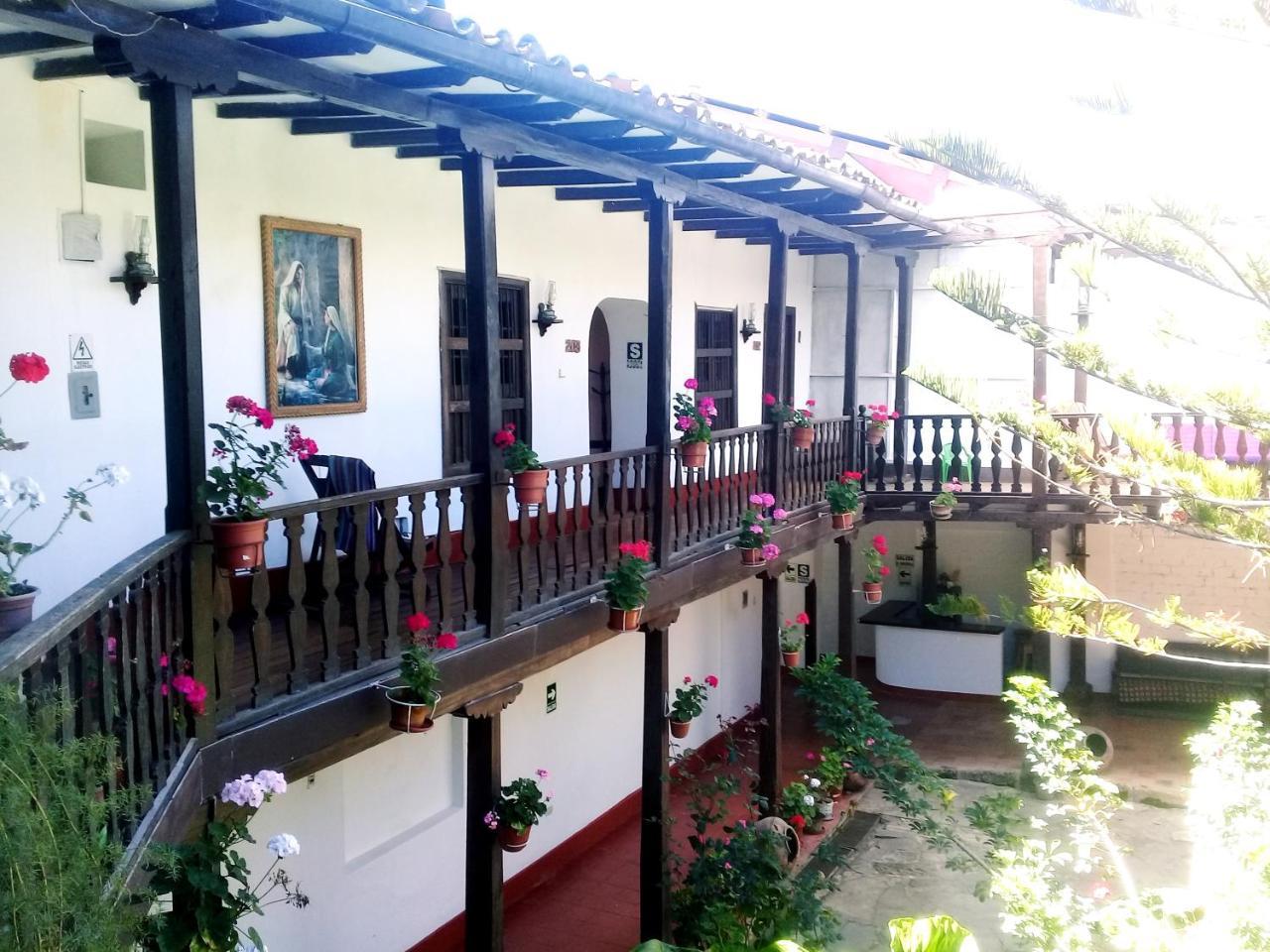 Fidelisima Hotel Чачапояс Екстериор снимка